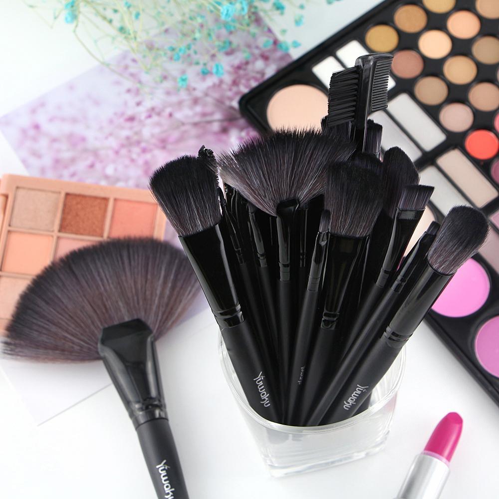 32 Professional Makeup Brush Set